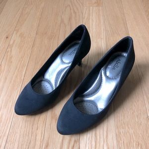 Abella Sahara Pump Size 7